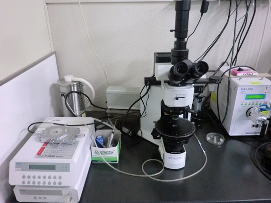 冷却加熱ユニット付き光学顕微鏡